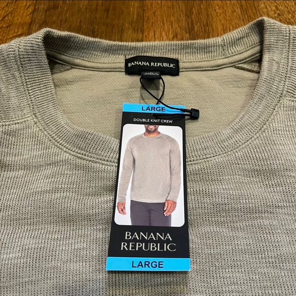 Banana Republic Men's Double Knit Crew - Picture 2 of 5